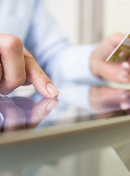Smernica EÚ prináša nové pravidlá ochrany spotrebiteľa v digitálnom svete